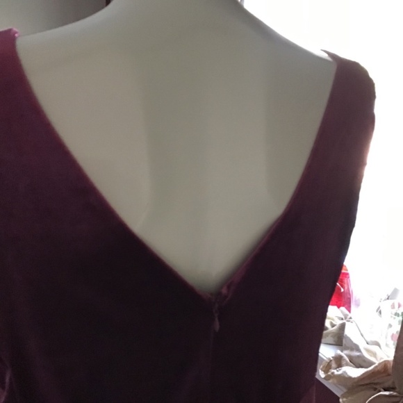 Open V neck velvet dress - Picture 4 of 5